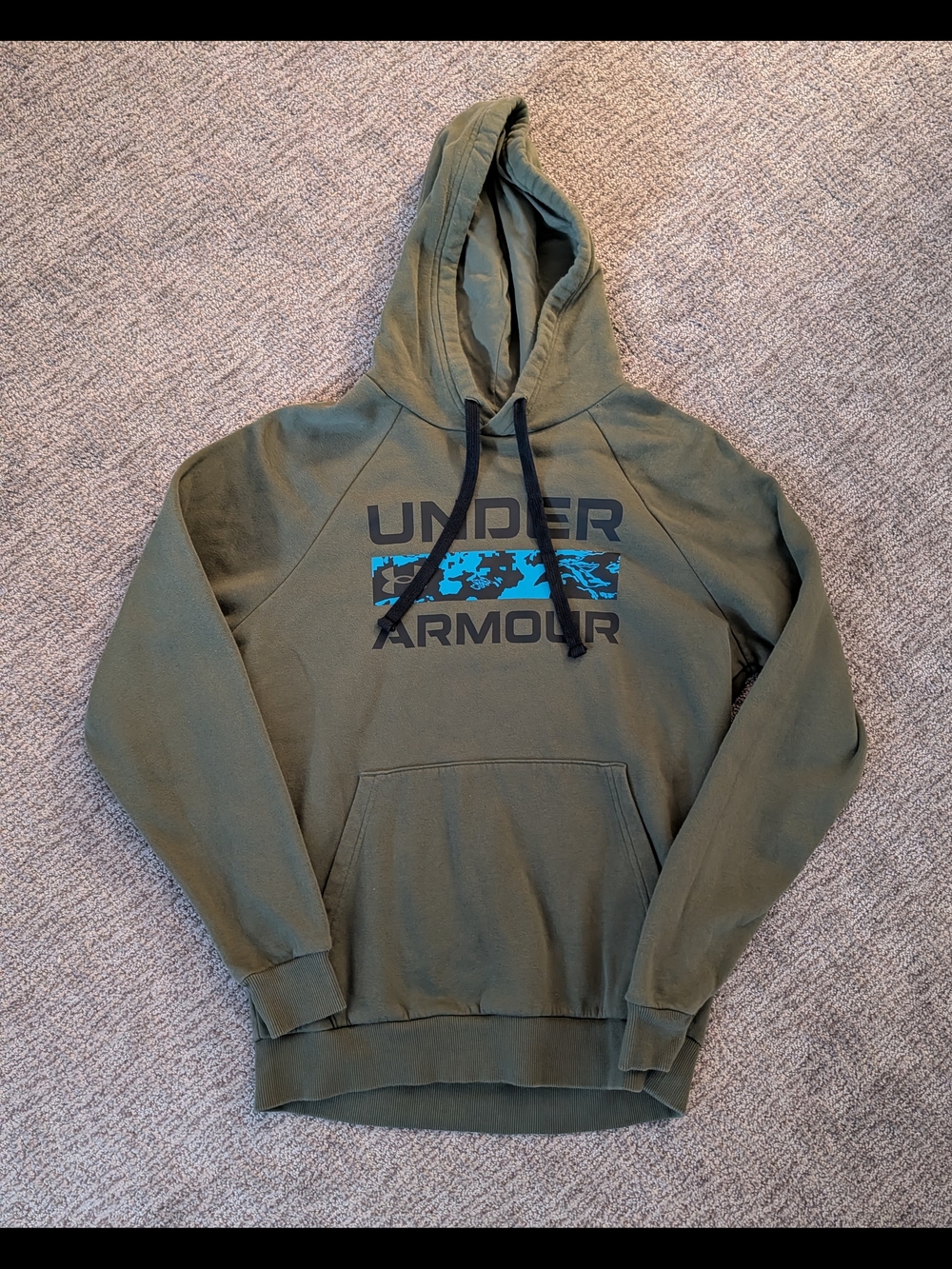 Under Armour Men’s Olive Green Hoodie Sweatshirt